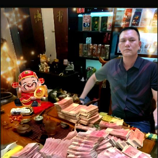 潇洒哥。
