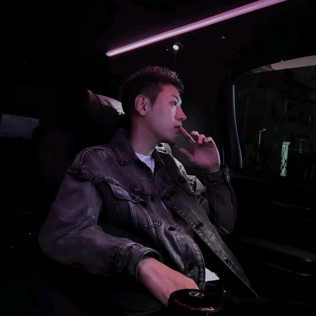 ☀️榴莲味的菠萝