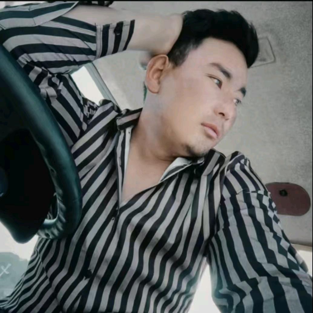 ཟླ་བ་      次  仁