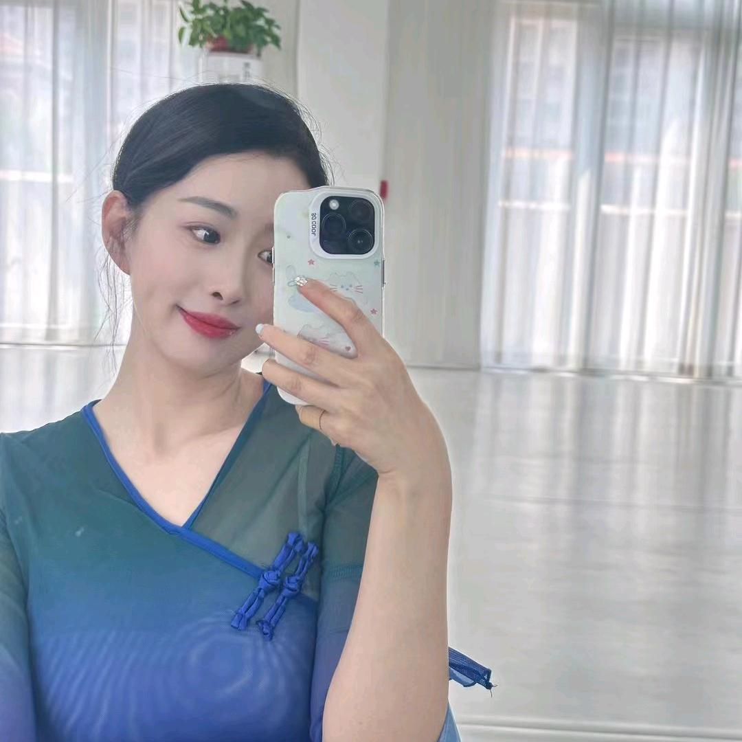 安丘小茉莉舞蹈Molly dance