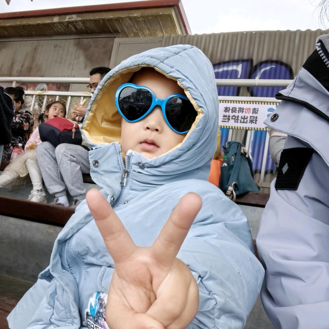 姐弟👨‍👩‍👧‍👦