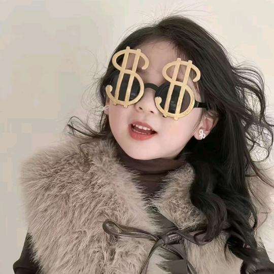 昕宝童装工厂店