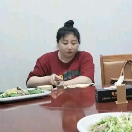 🍹🥀💃莉诗💫