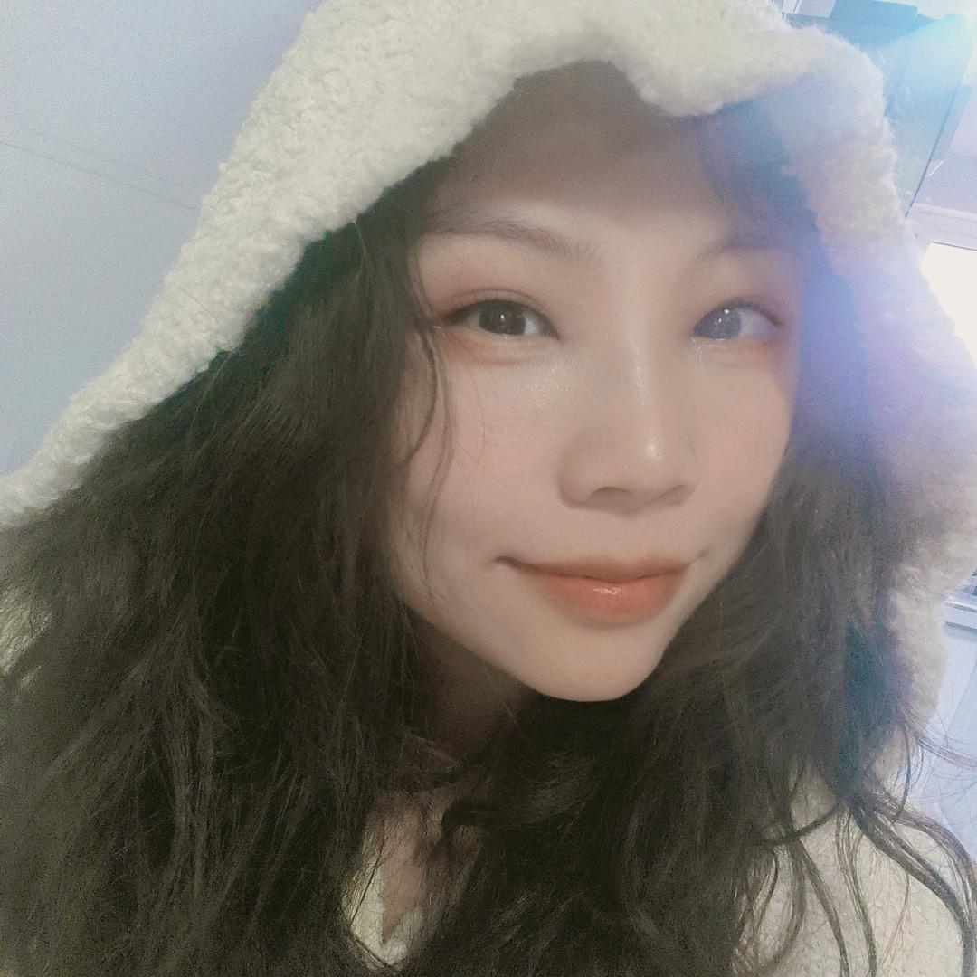 豆豆-中单小姐姐