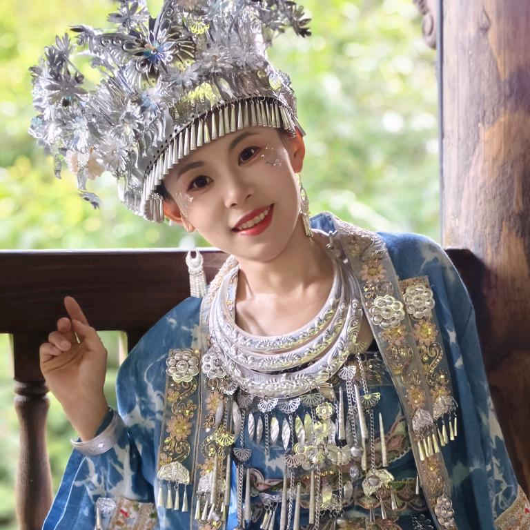 杨七月