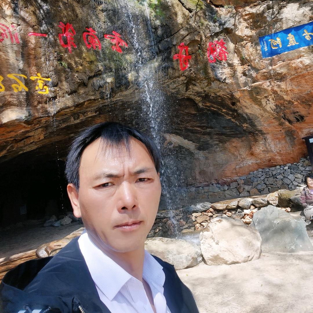 追随梦想承包钢结构安装厂房