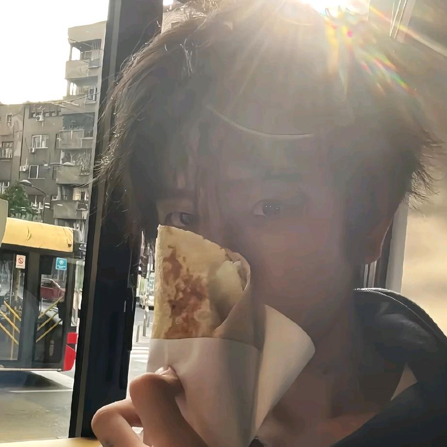 叶   风