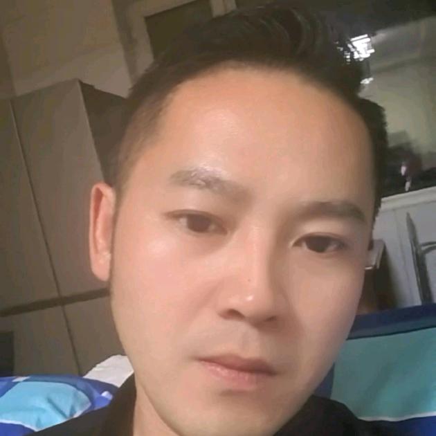执笔画青春