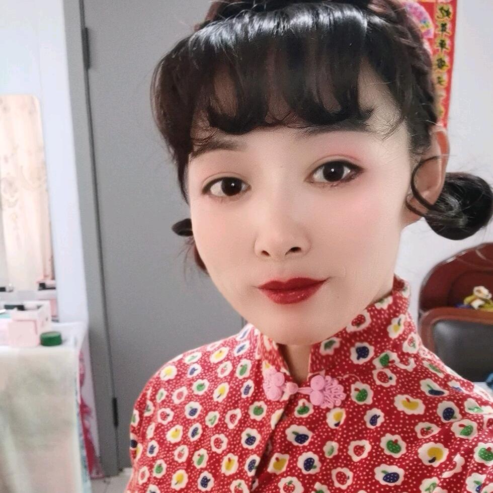 才艺英子()二人转）