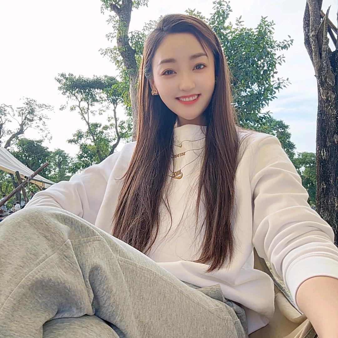 海甸岛烟酒店女掌柜-静静