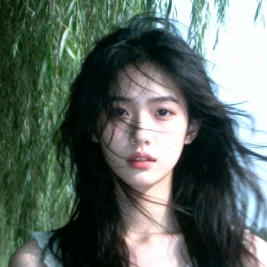 是你的月月吖～