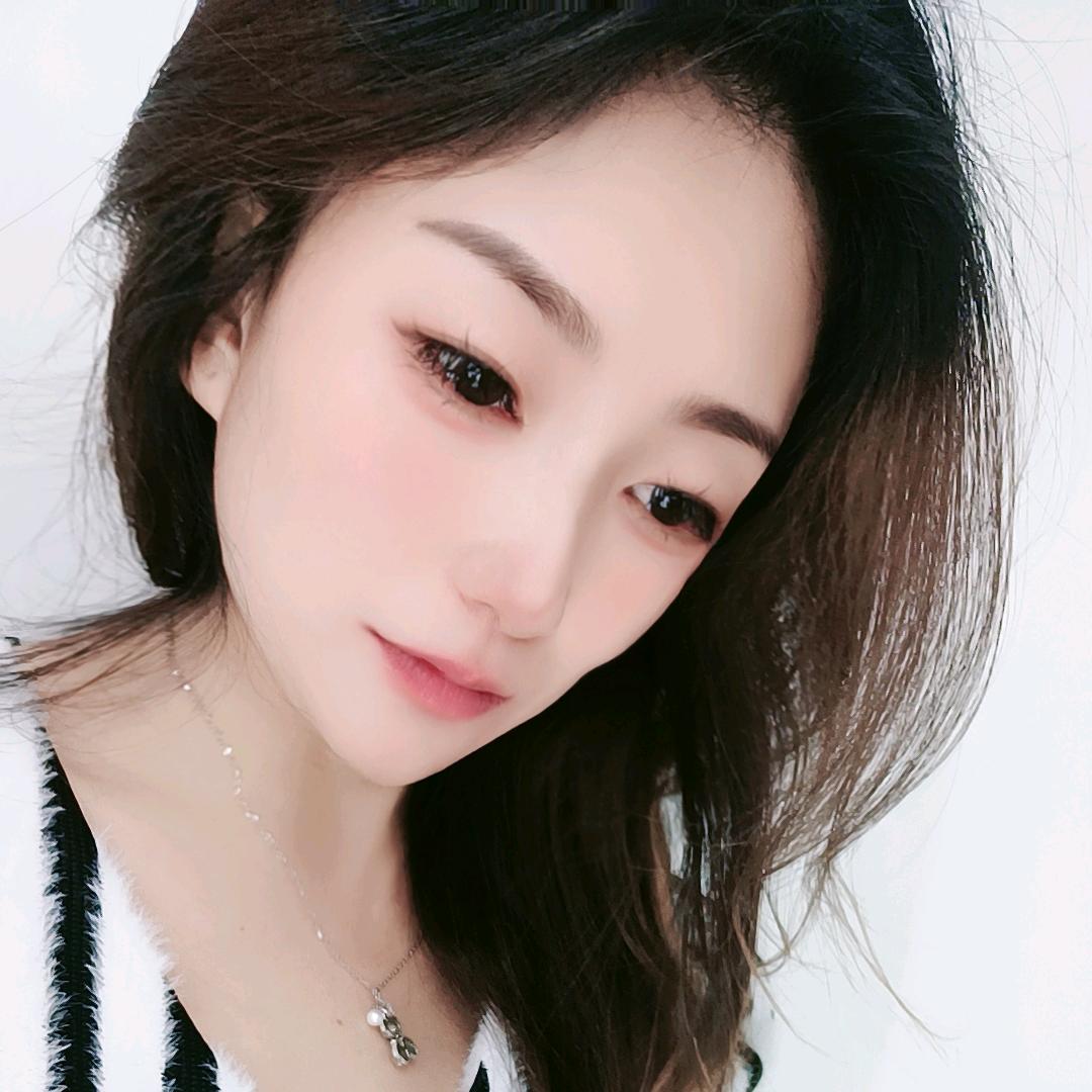 洞口雪峰广场木子尚.心动女装梅子