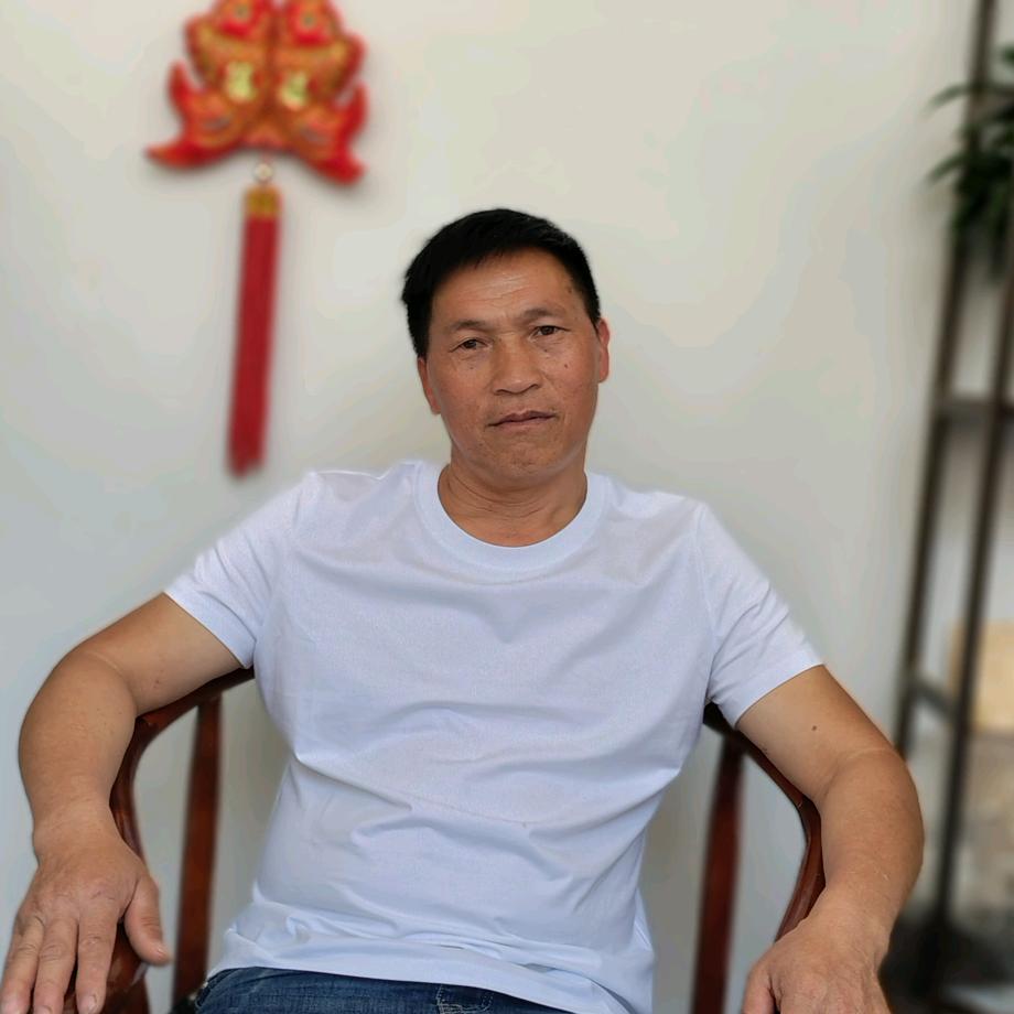 不变的戚回、戚忆