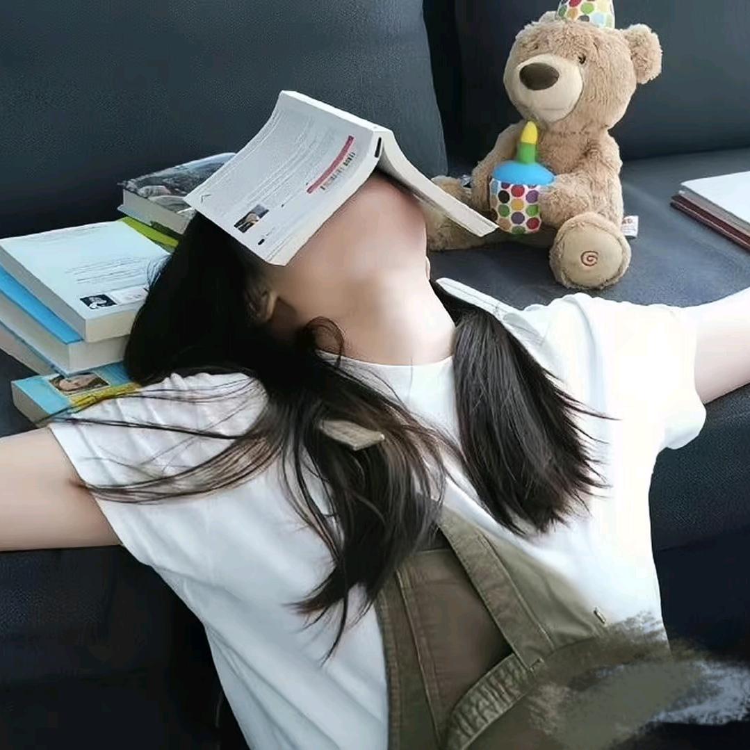 漠闫白