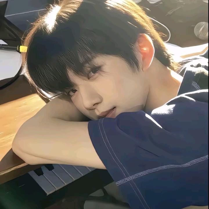 嘻嘿（见过张函瑞版）