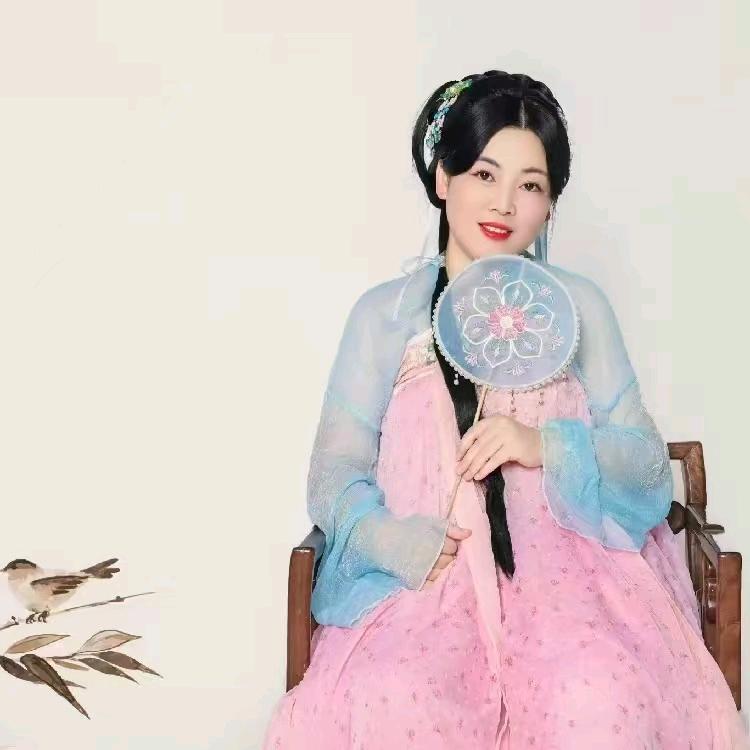 送快递的大玲子