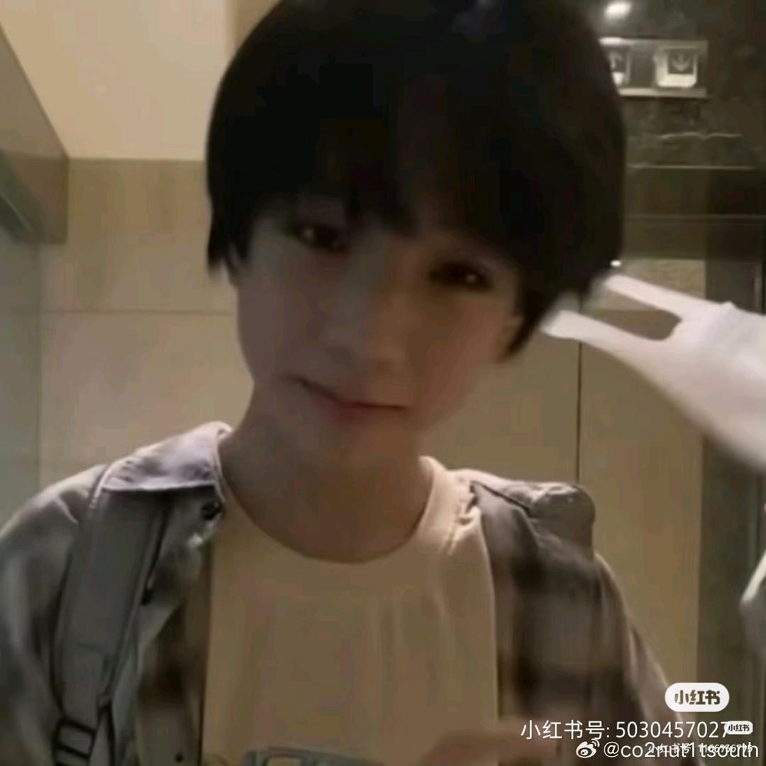 水豚学弟在淡季动物园会梦见海德薇学长吗