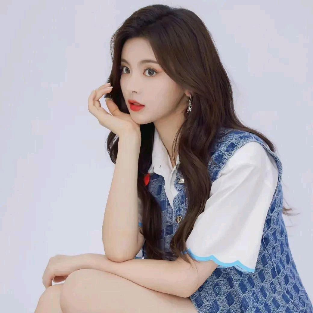 ₍₍ ◟(∗潇萧∗)◞ ₎