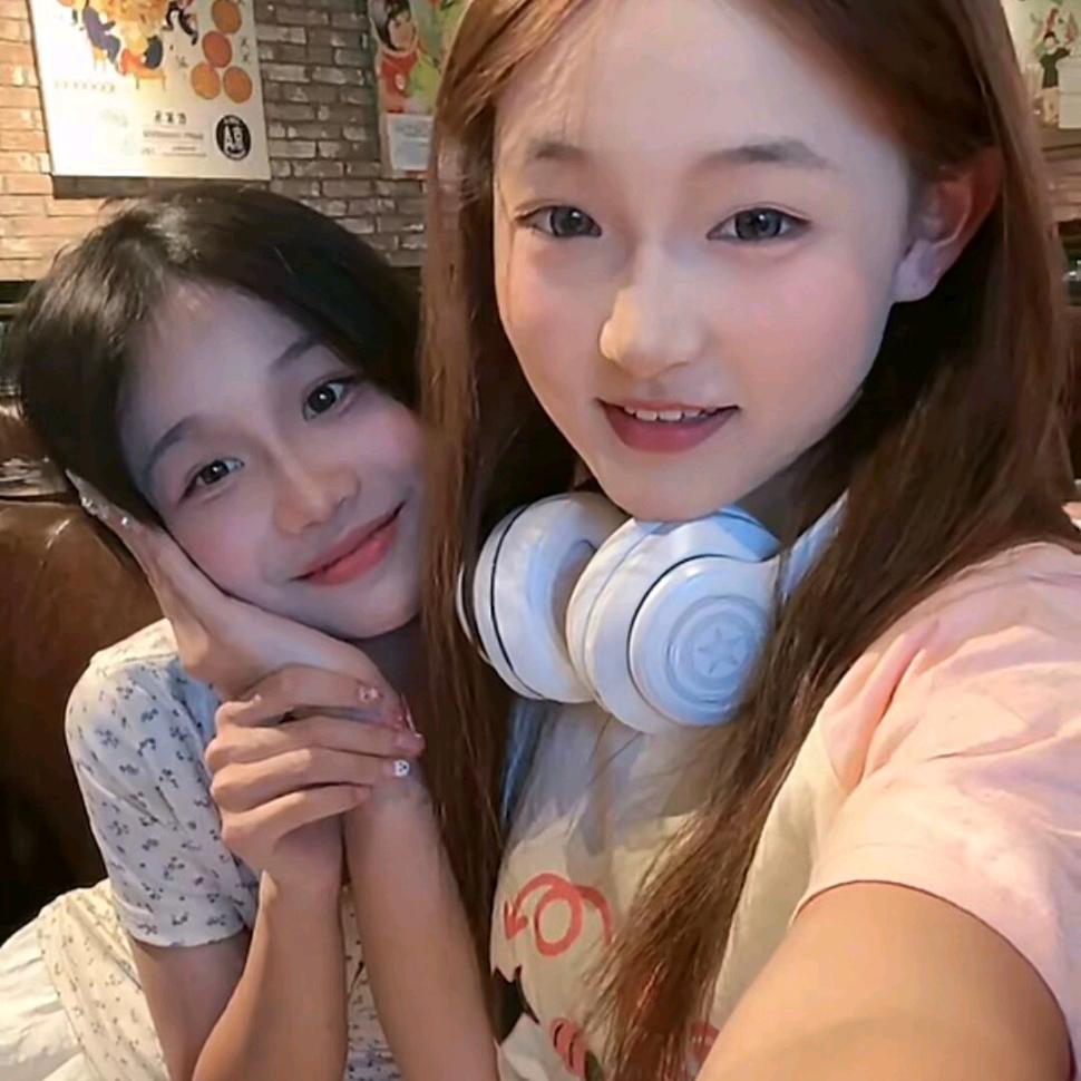 掌里有个小丹妮