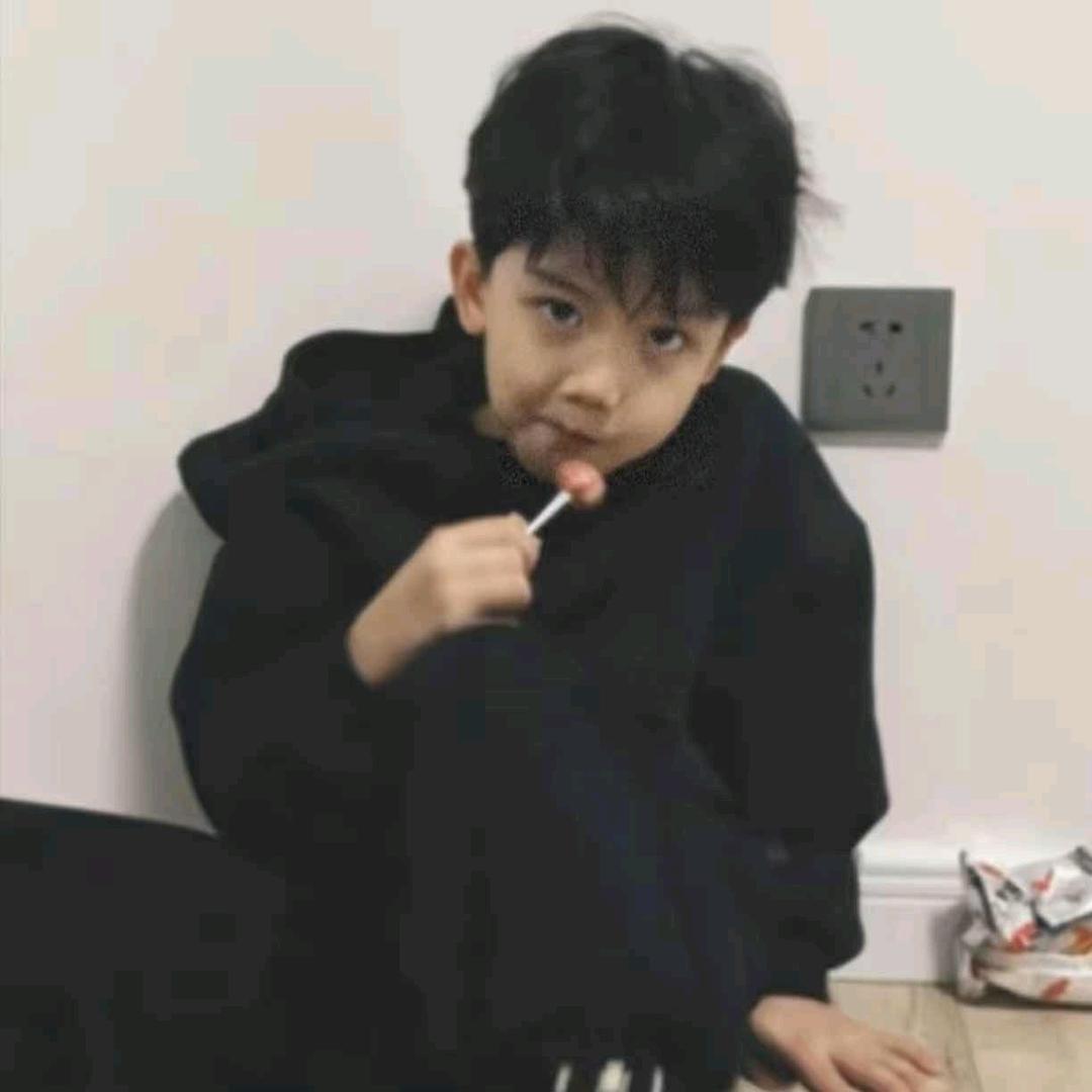 李逵穿旗袍喜欢勾引隔壁老苏