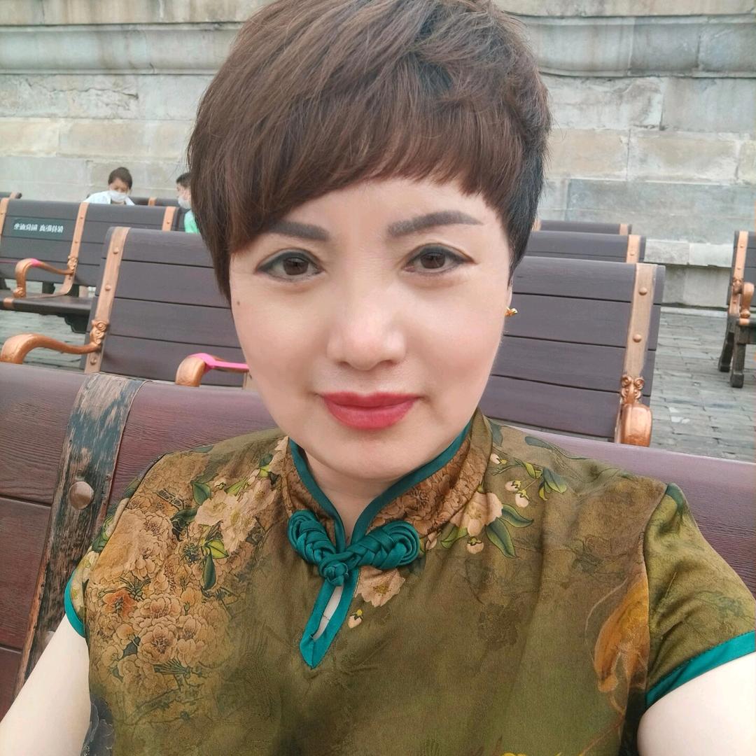 潘悦