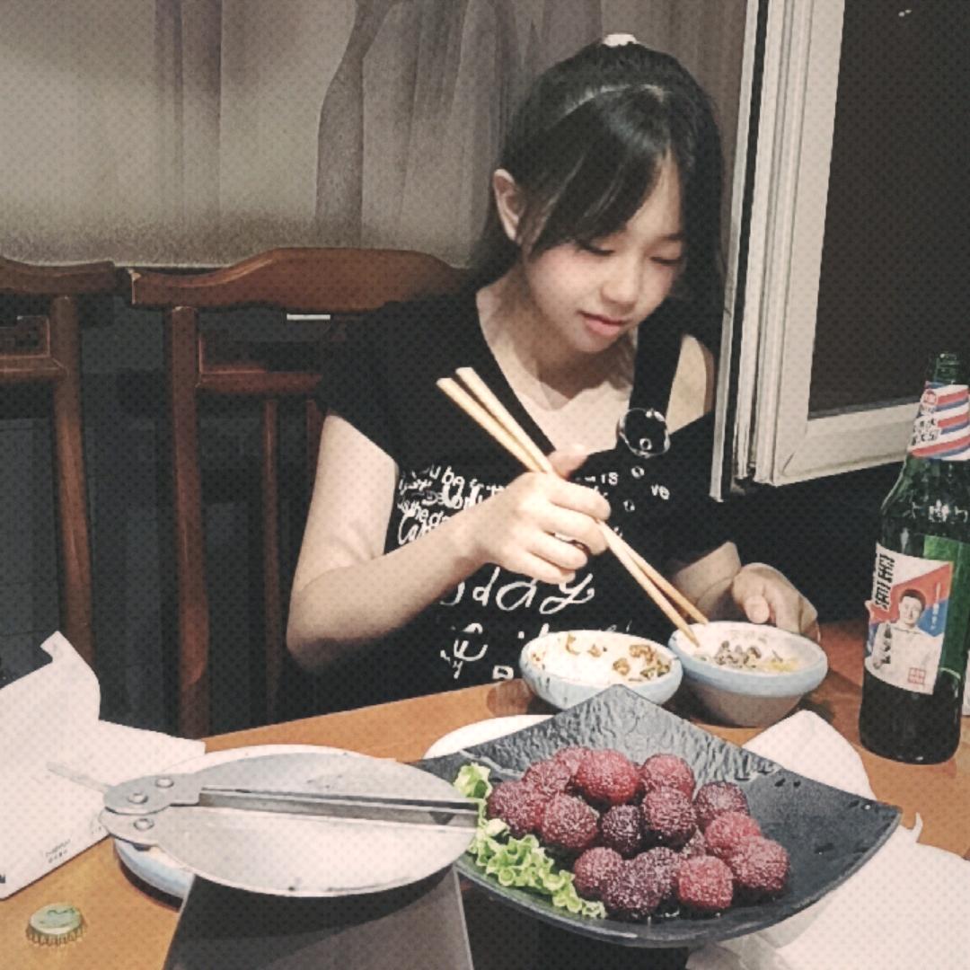 花有百样红人与狗不同