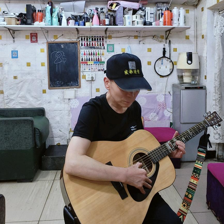 时尚发歌造型师