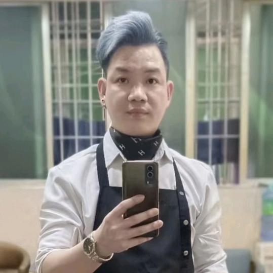 《星愿美发》