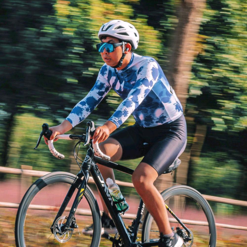 不会摇车的厨子