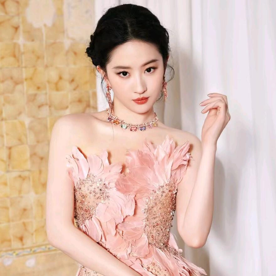 人间理想刘亦菲