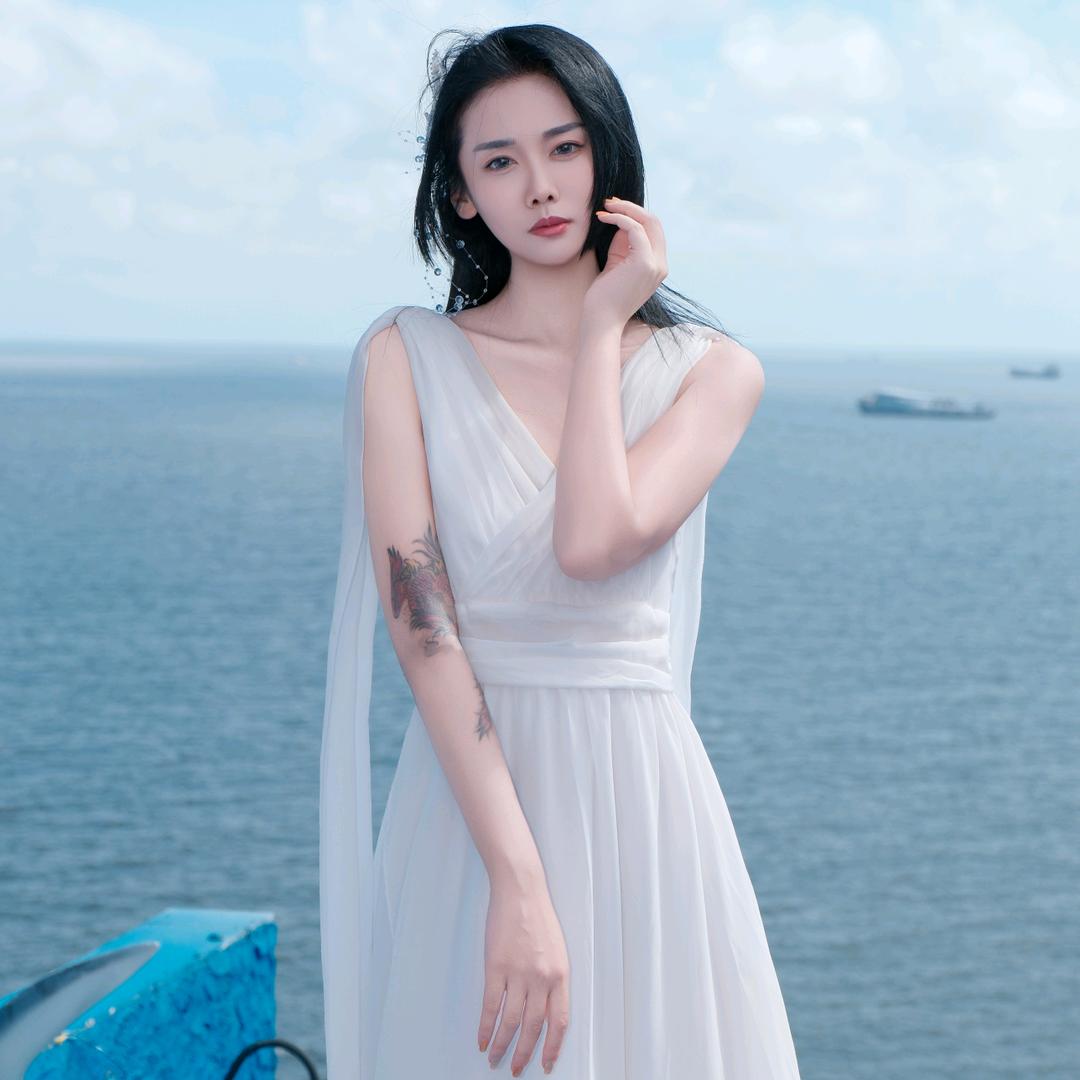 一燚凰