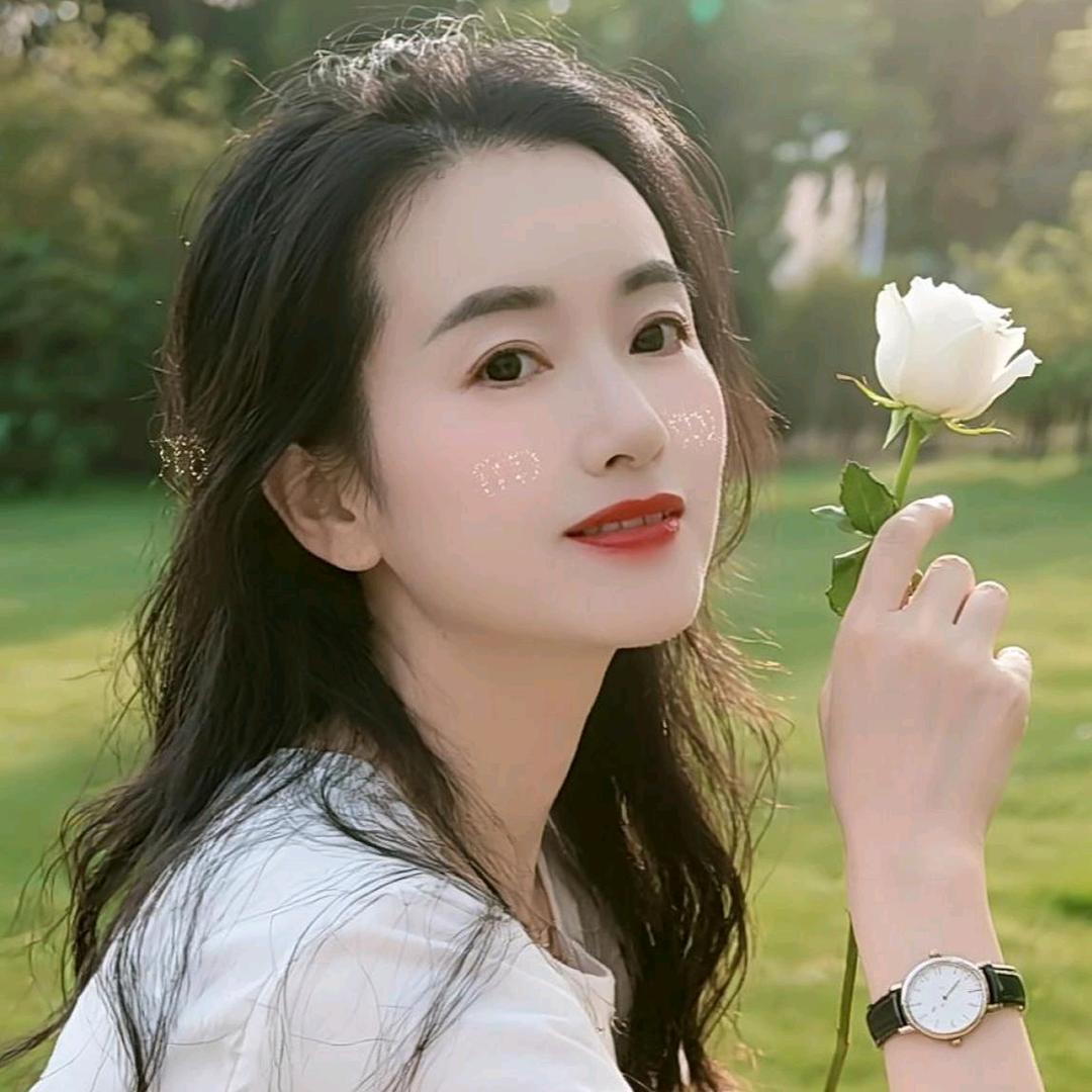 每天开心就好！龙姐姐