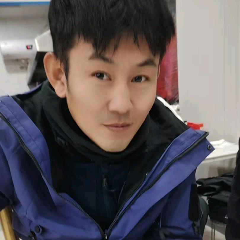 爱滑雪的小强(崇礼滑雪教学，装备住宿)