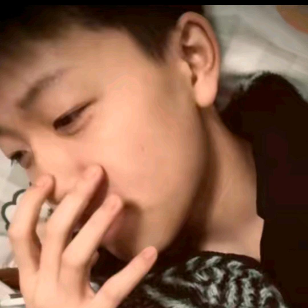 👩‍❤️‍💋‍👨