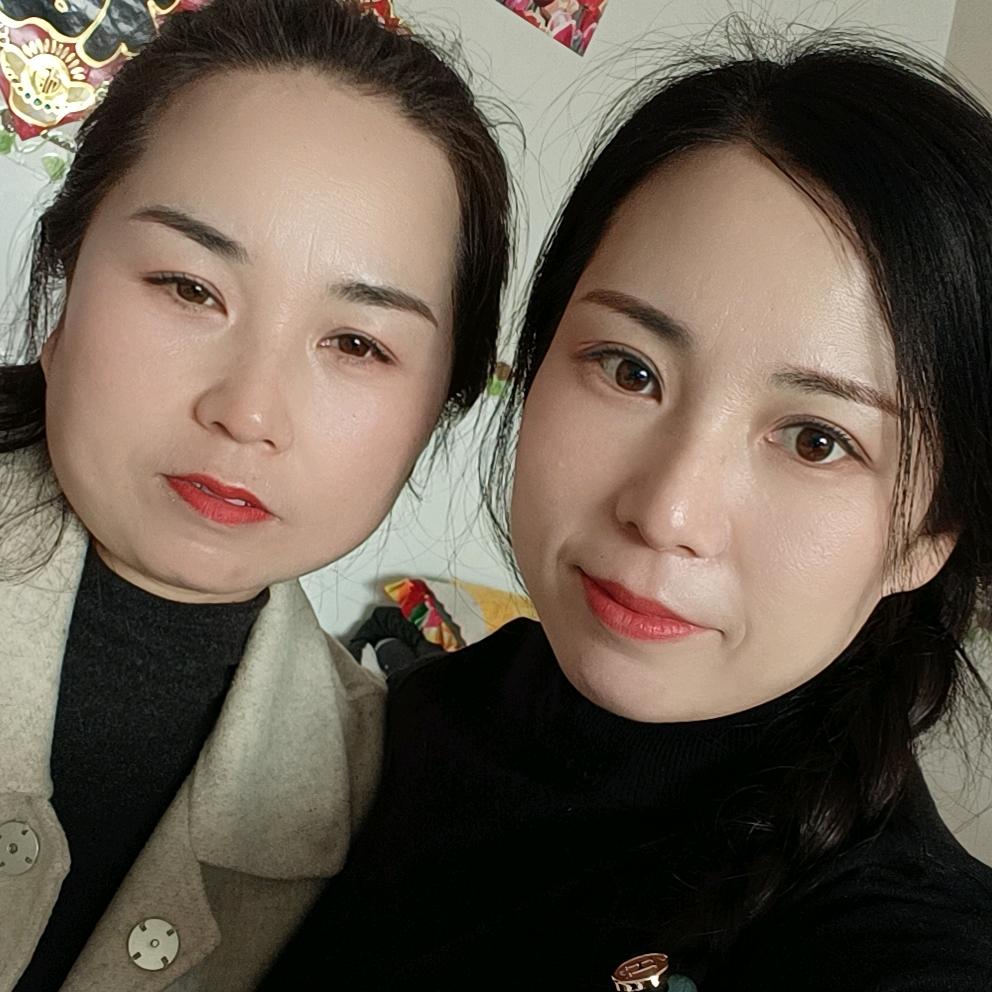 姐妹爱运动。