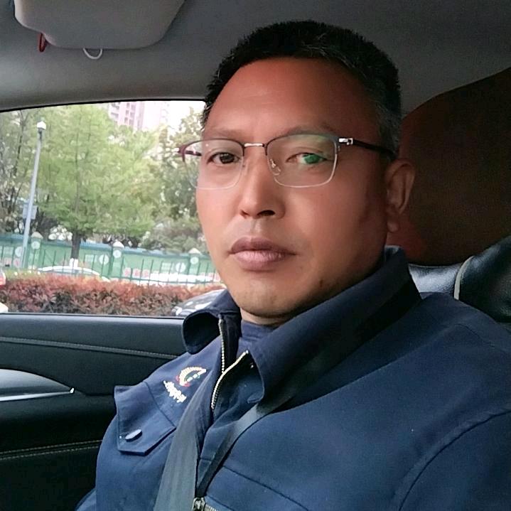 顺达驾校教练梁亚军