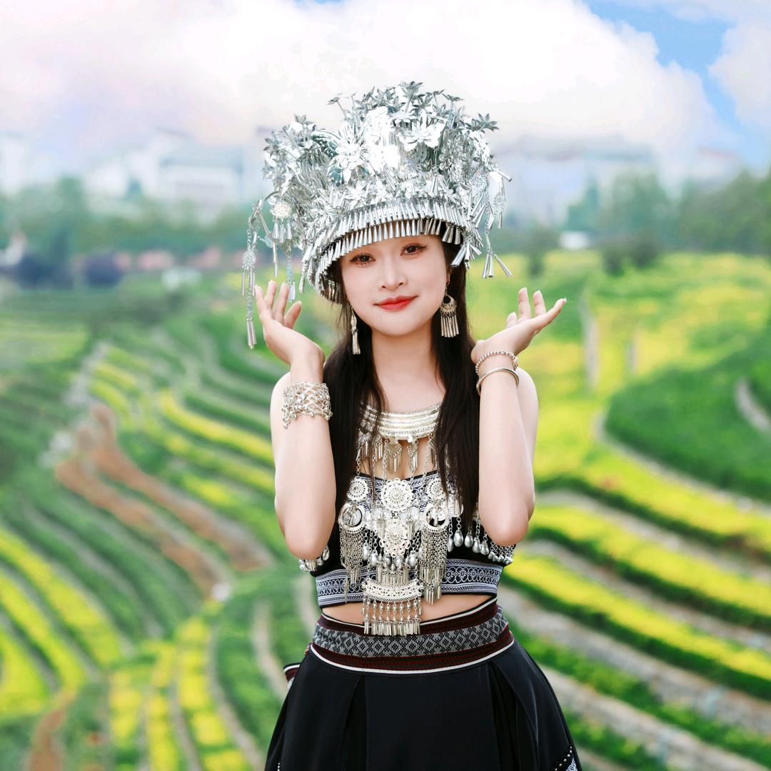 L̶໊ₒ̶小ᨶ႒ᩚ美ᵥ̶ₑ̶ᩚ🍀