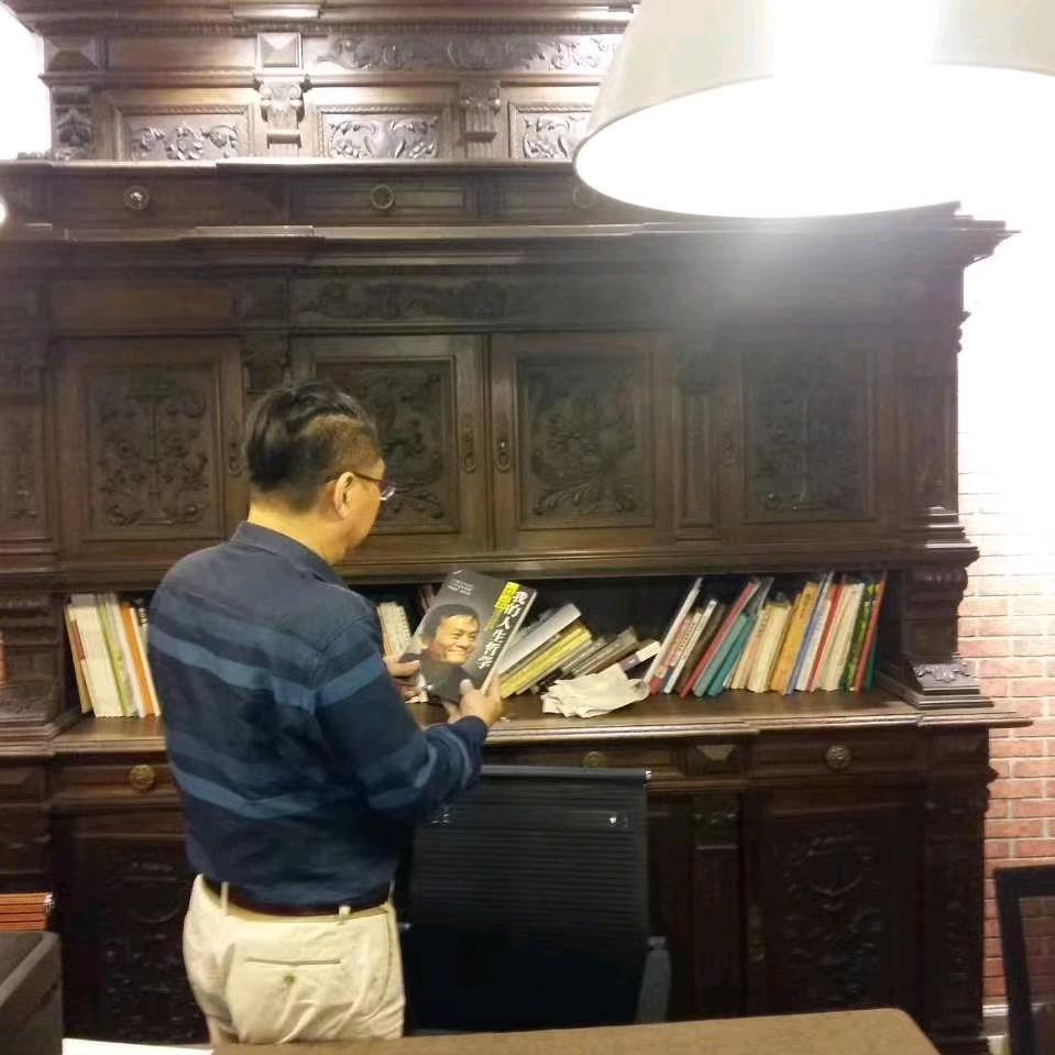 爱玉石的小老头（玉石哥）（民间反腐斗士）