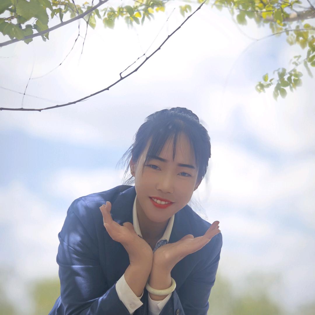 记得笑☘️