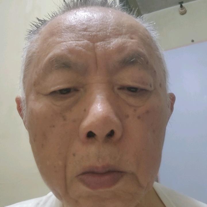 罗'永煌