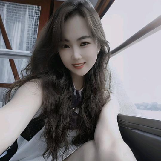 贵州a李容容