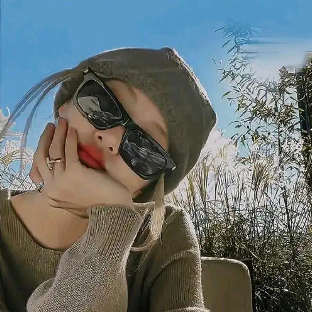 小小七