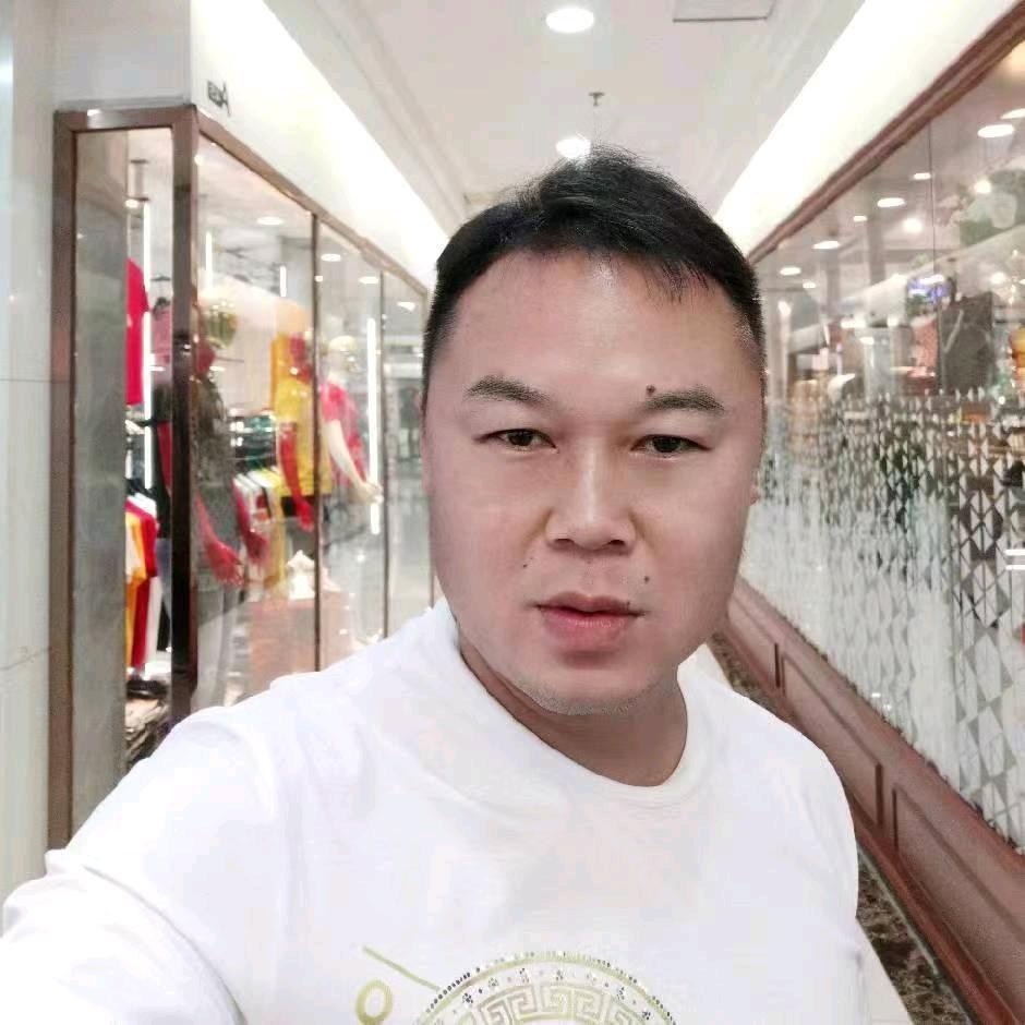 海口美兰诱货男装