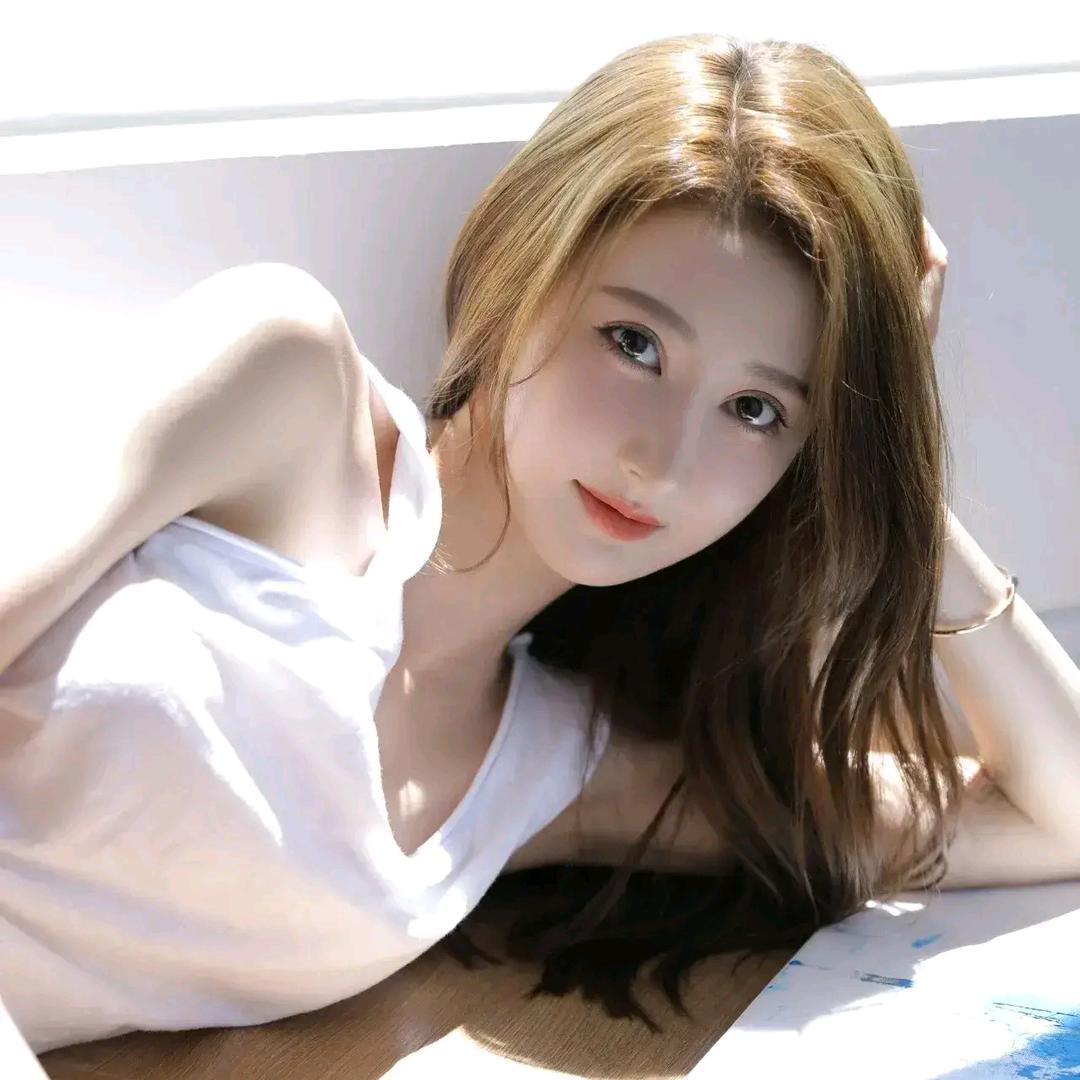 露露吃不饱-楚迪