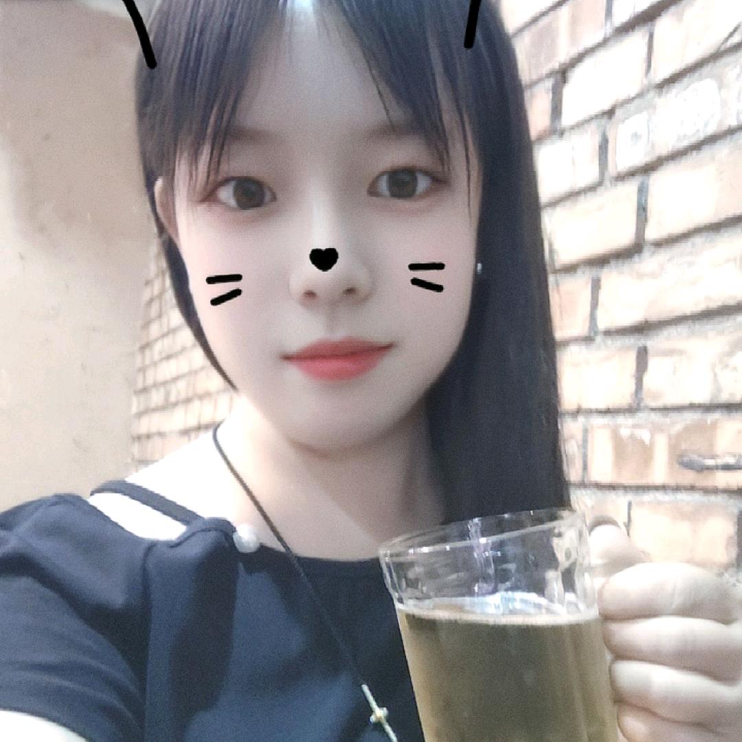 荣荣美甲美睫