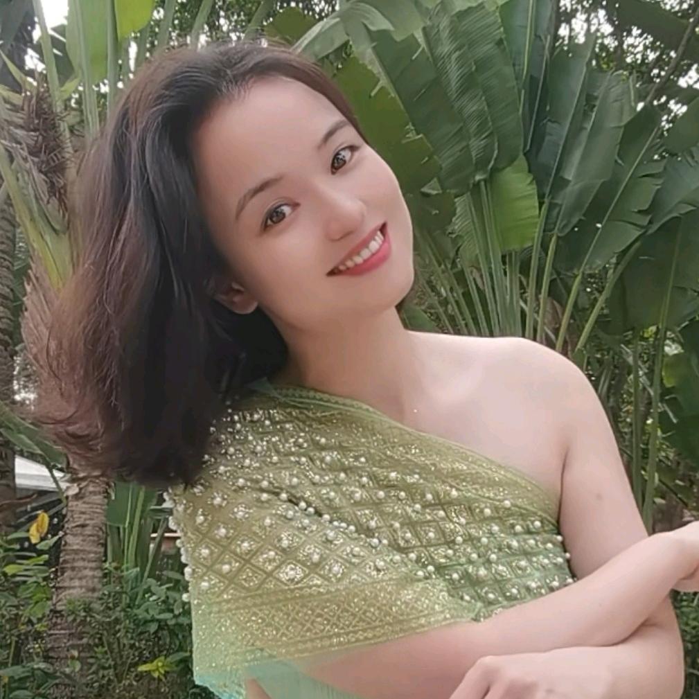 至臻胶带练小姐  东莞市至臻包装制品有限