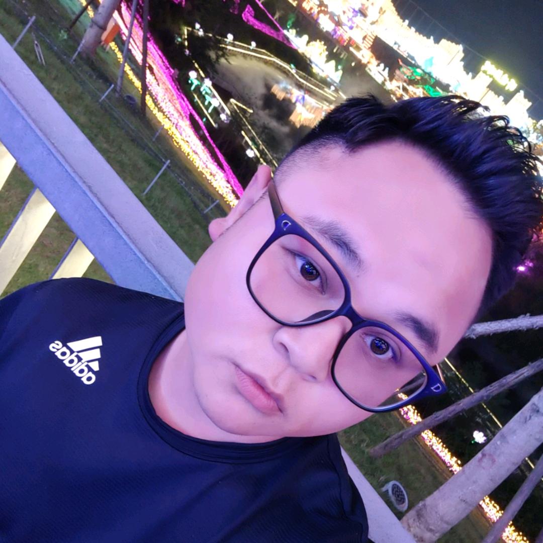 🇨🇳  钰轩
