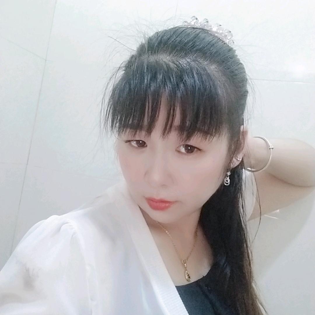 芳芳在改变(ง •̀_•́)ง加油