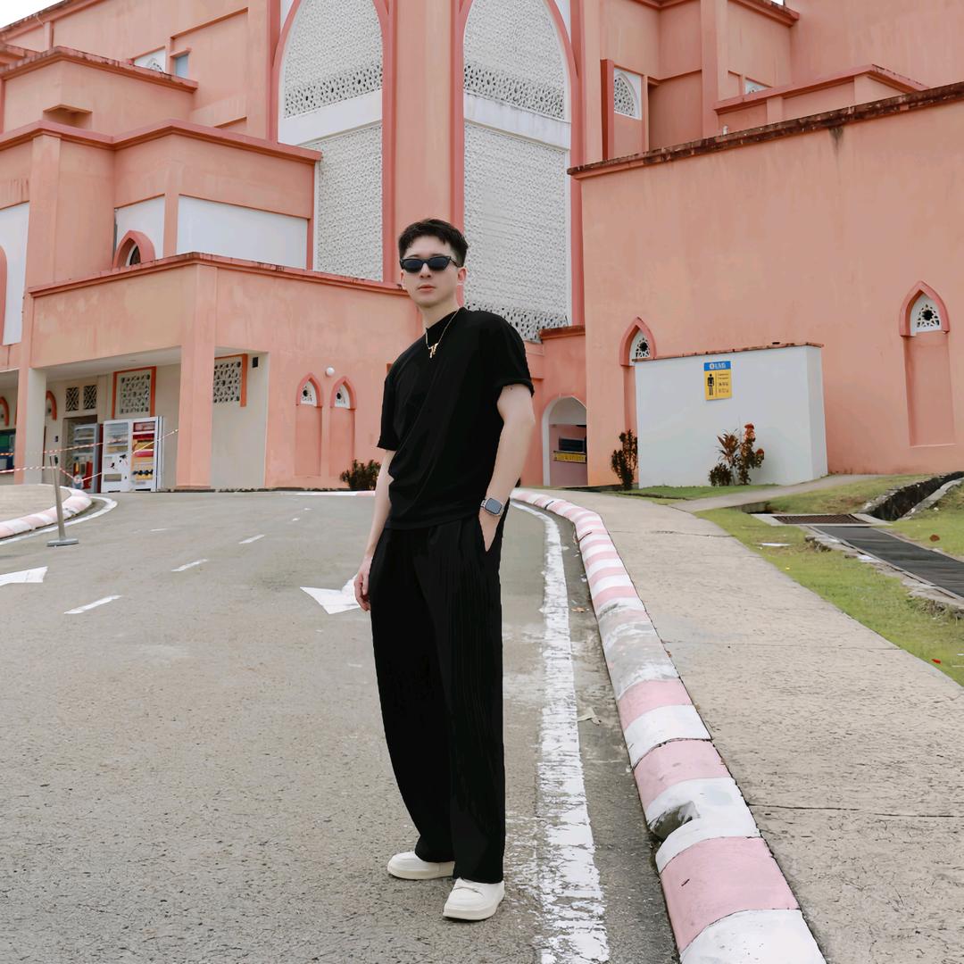 阿川「千岛湖石林大秋千拼车包车主理人」