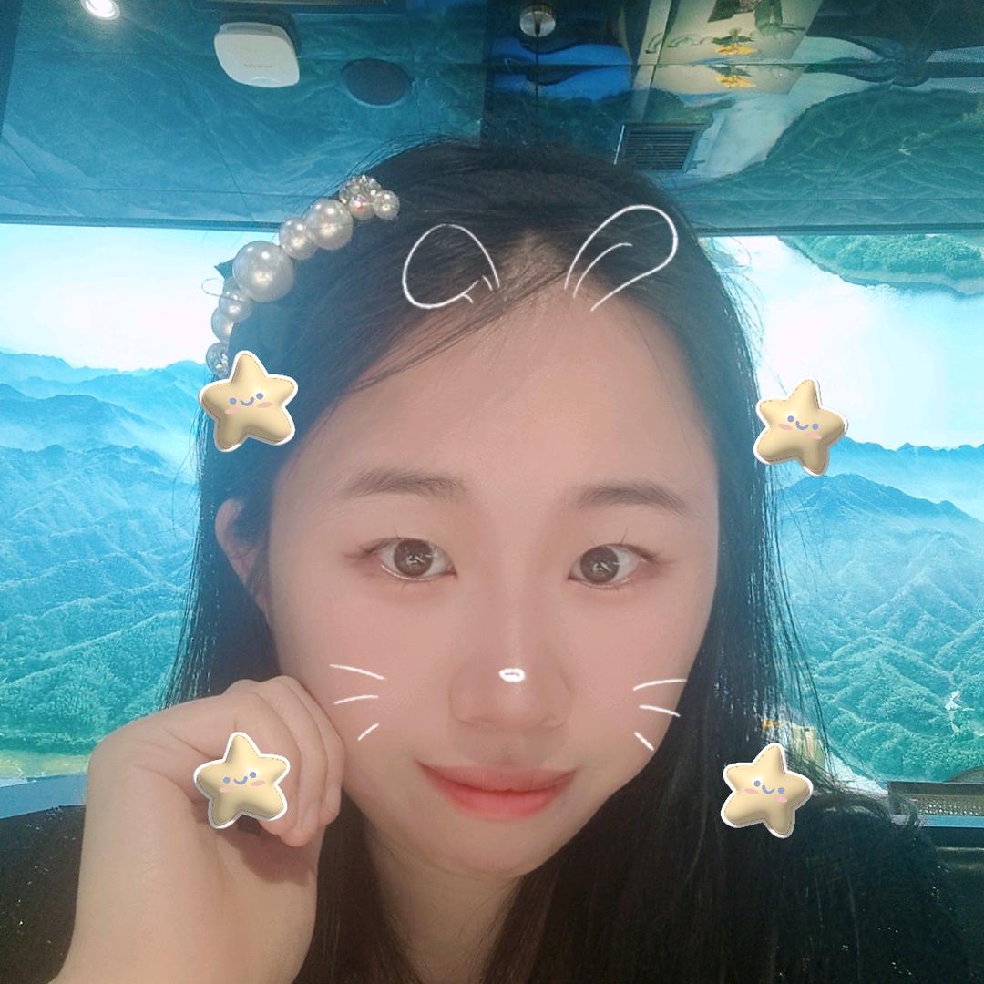 李涵菁
